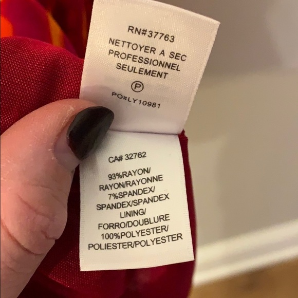 💕HP💕Laundry by Shelli Segal orange print halter dress - Picture 10 of 11